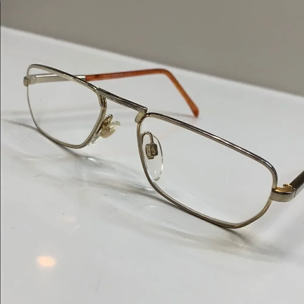 🌷Liz Claiborne Gold Eyeglass Frame Vintage 🌷